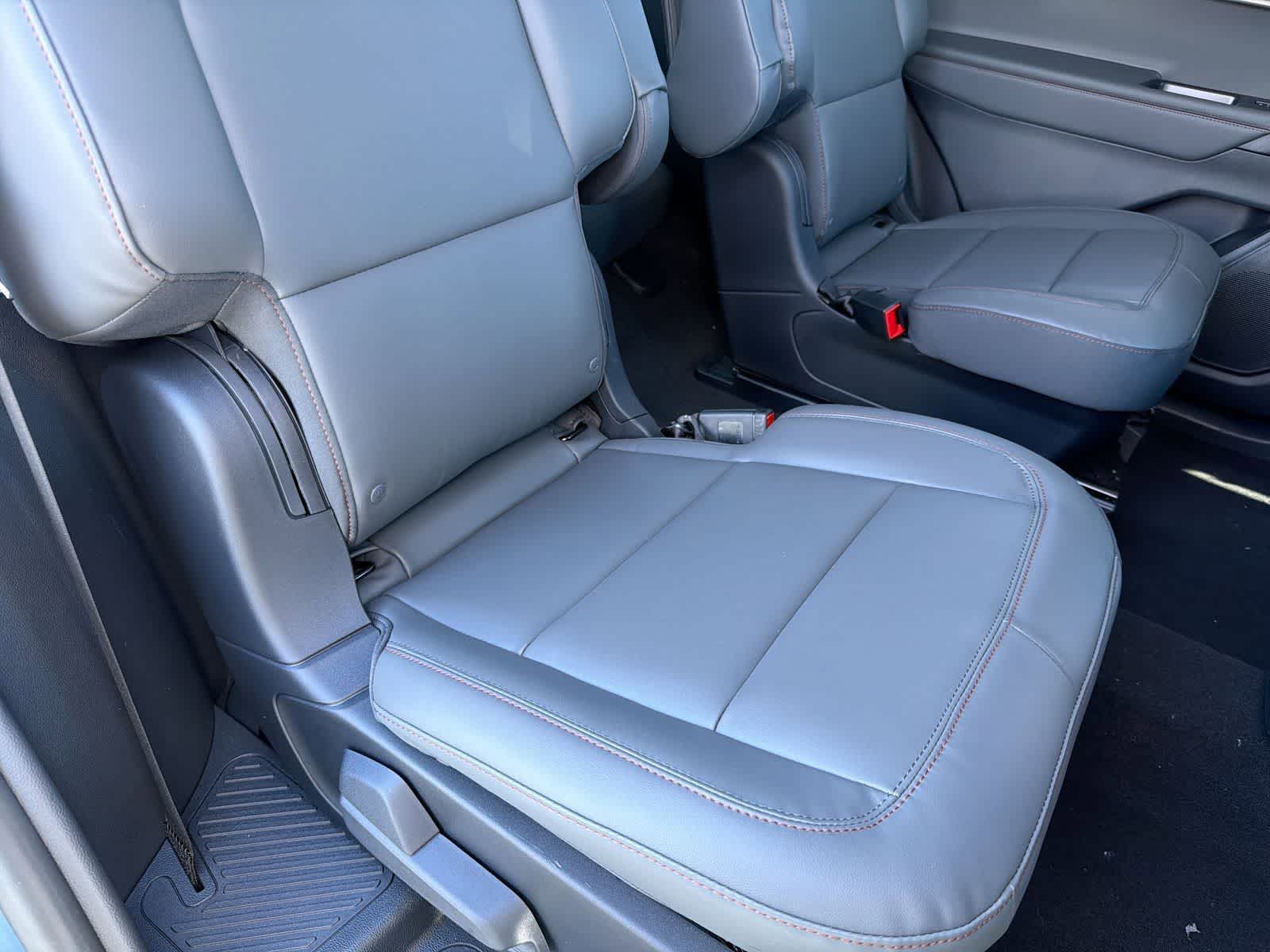 Thumbnail: 2026 Ford Explorer - 21