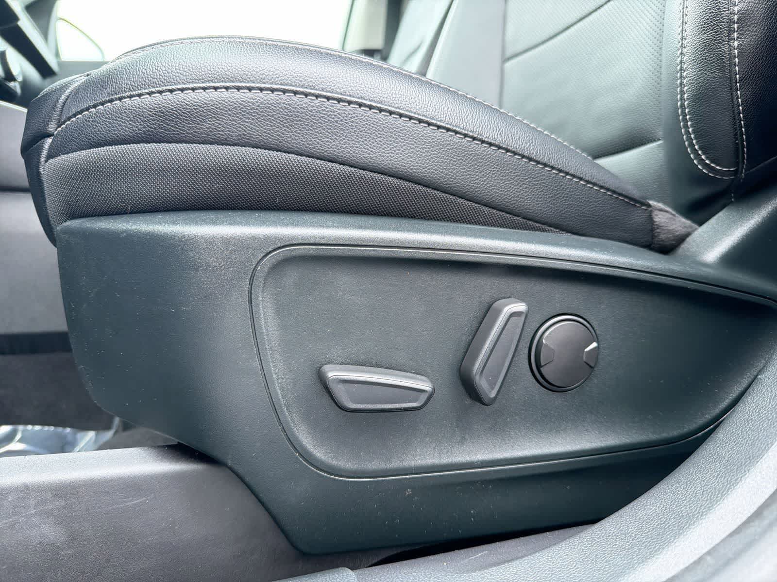 Thumbnail: 2022 Ford Escape - 18