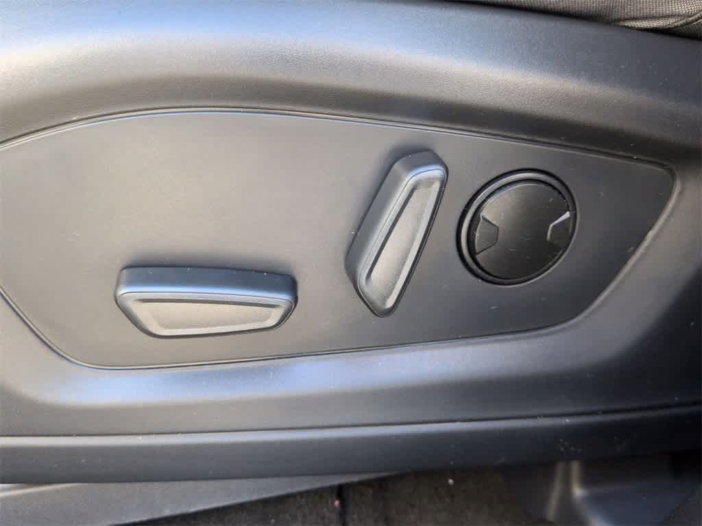 Thumbnail: 2026 Ford Explorer - 18