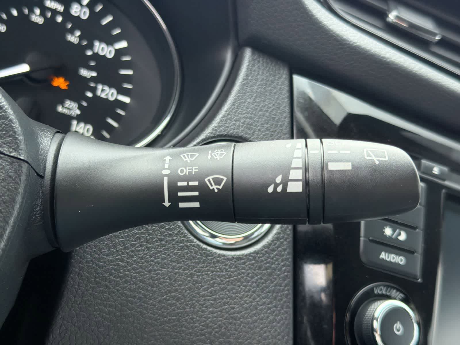 Thumbnail: 2020 Nissan Rogue - 26