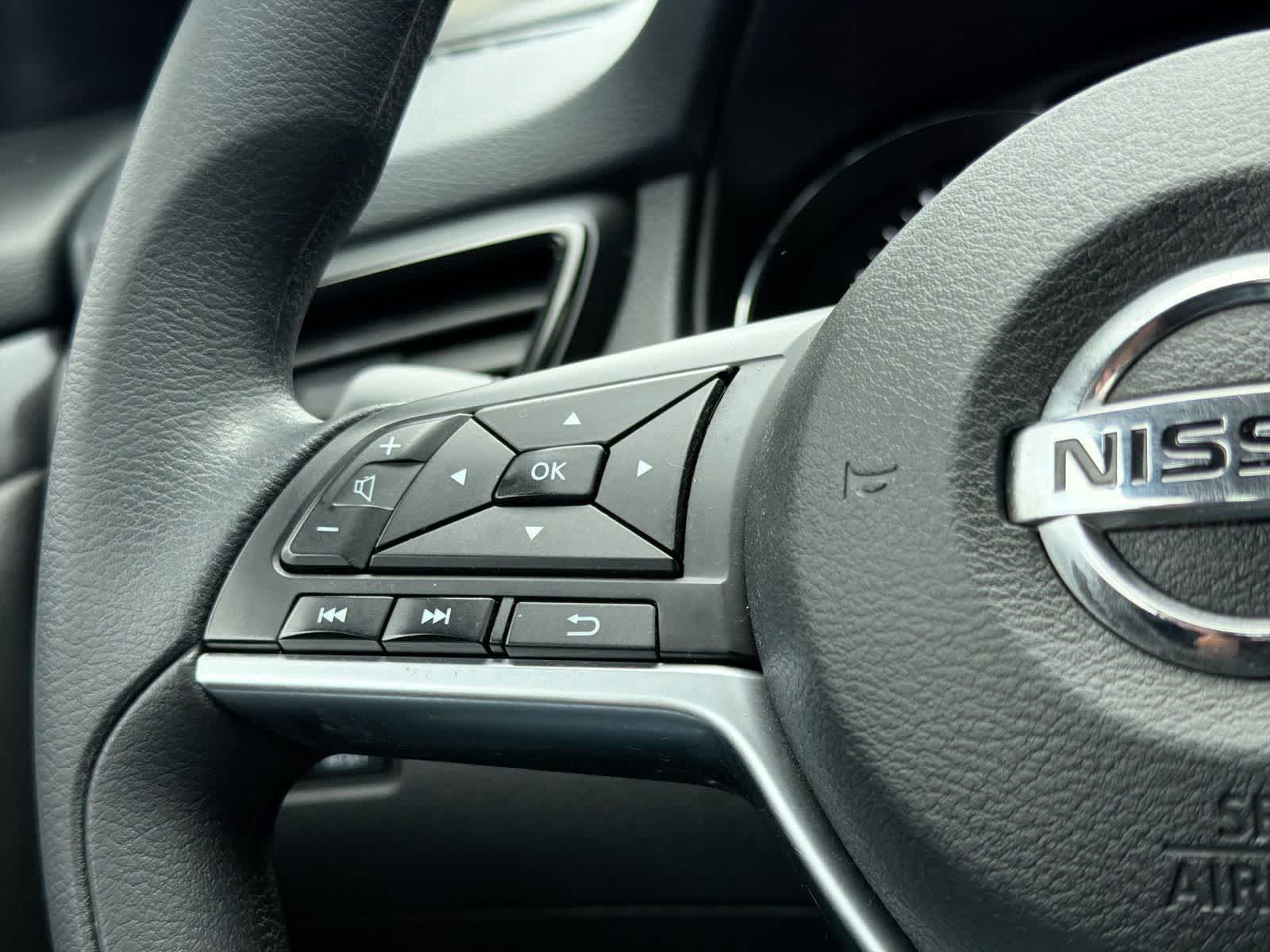 Thumbnail: 2019 Nissan Rogue - 24