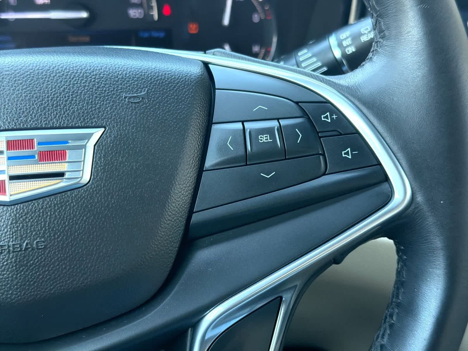 Thumbnail: 2018 Cadillac XT5 - 25