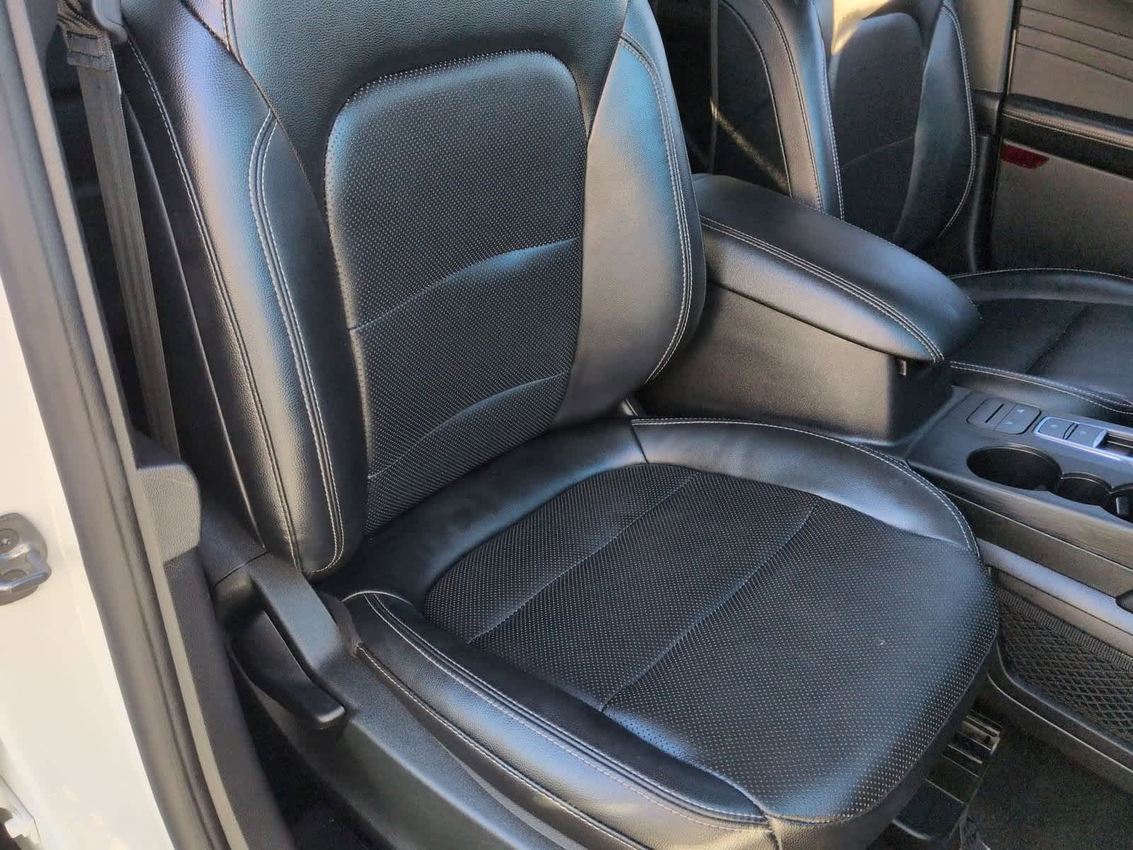 Thumbnail: 2022 Ford Escape - 22