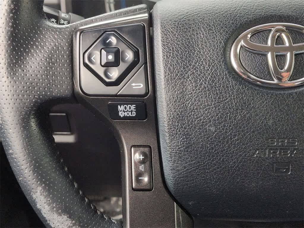 Thumbnail: 2017 Toyota 4Runner - 24