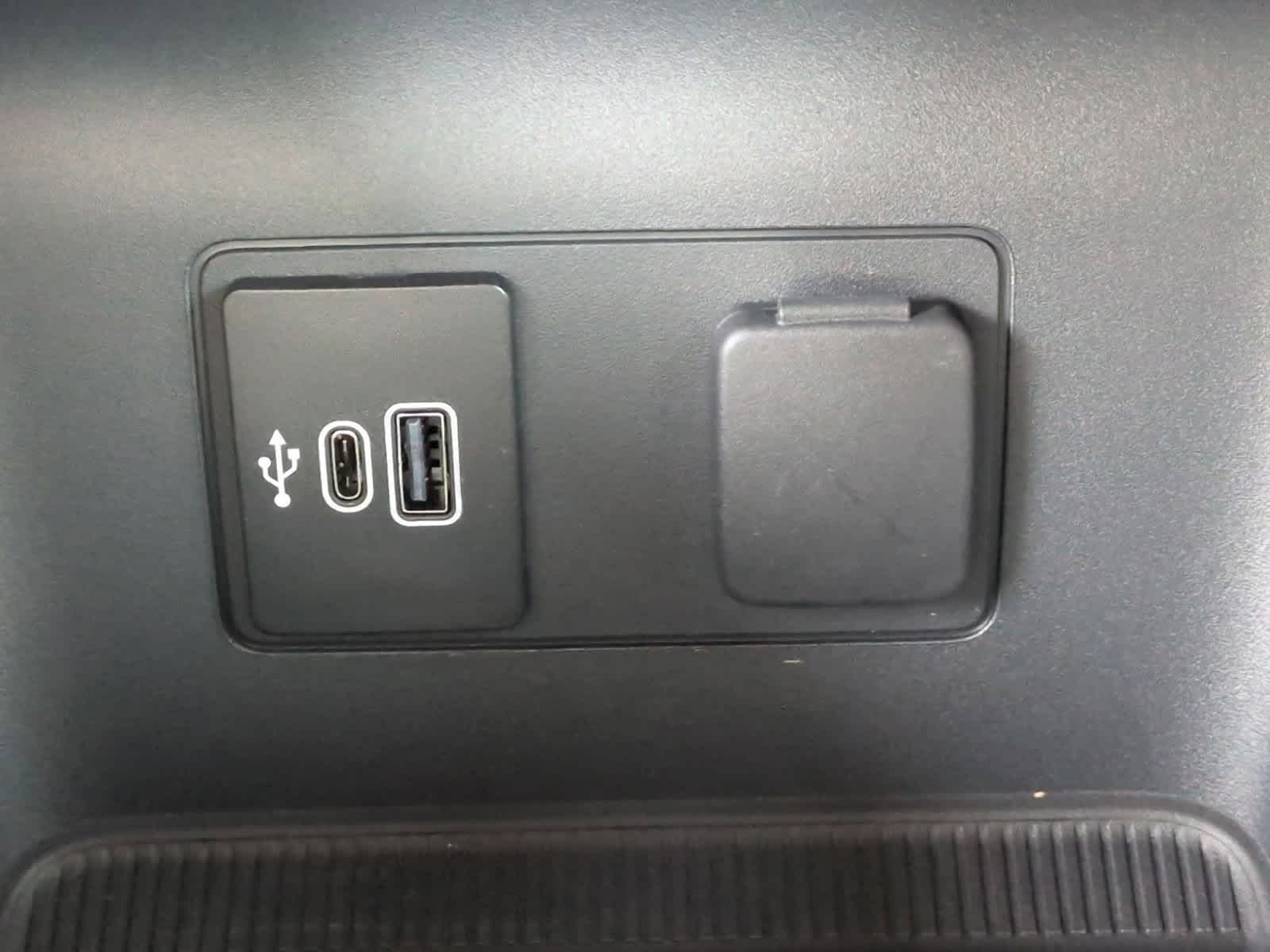 Thumbnail: 2026 Ford Explorer - 32