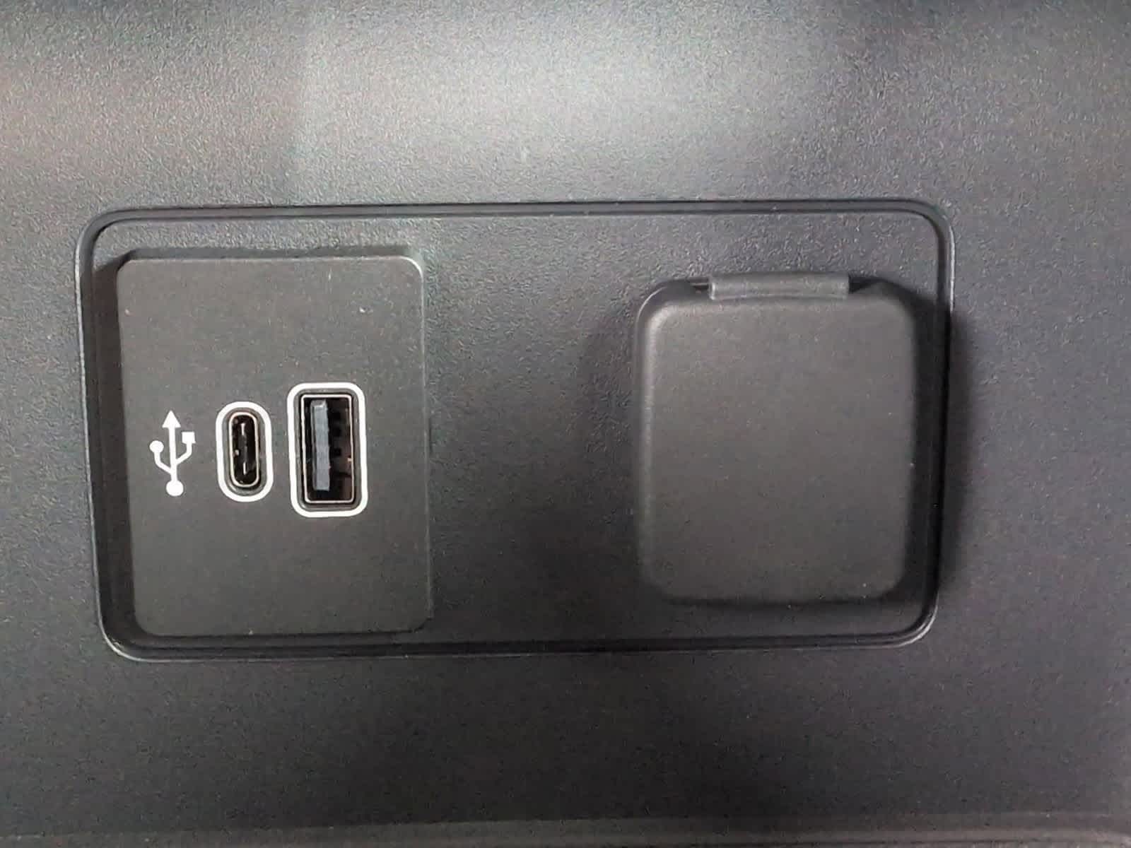 Thumbnail: 2026 Ford Explorer - 32