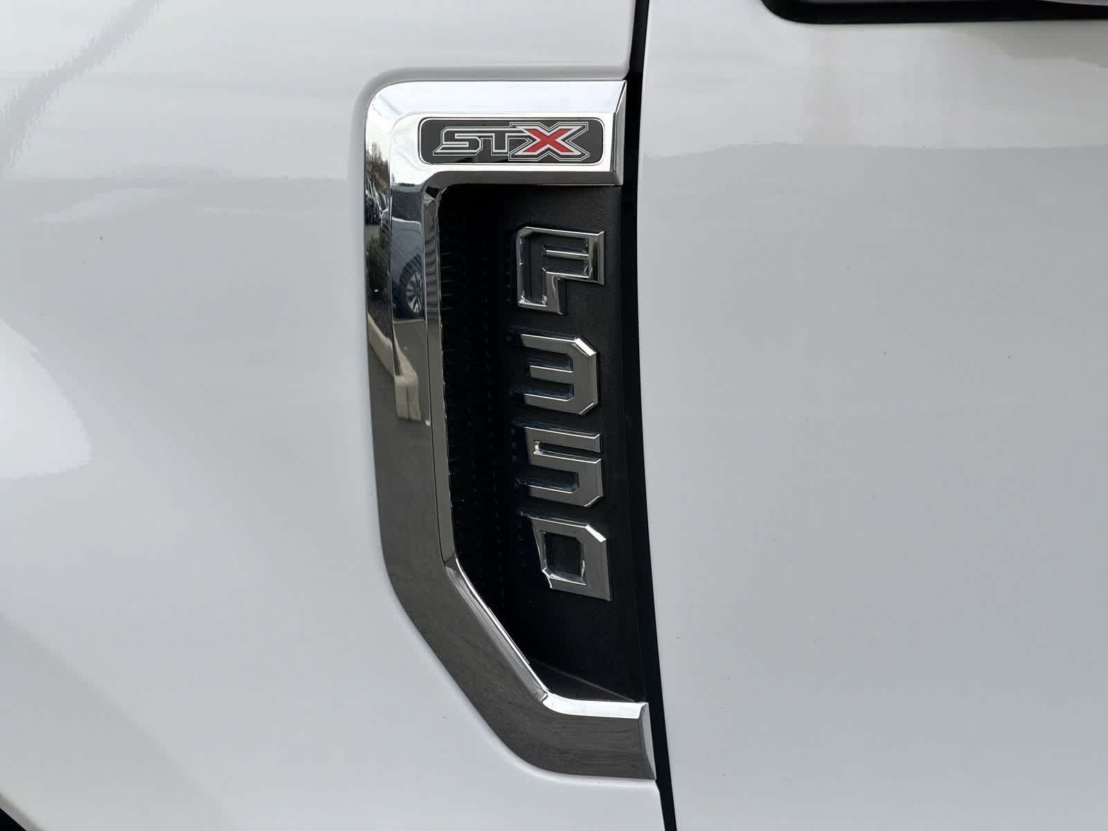 Thumbnail: 2020 Ford F-350 - 13