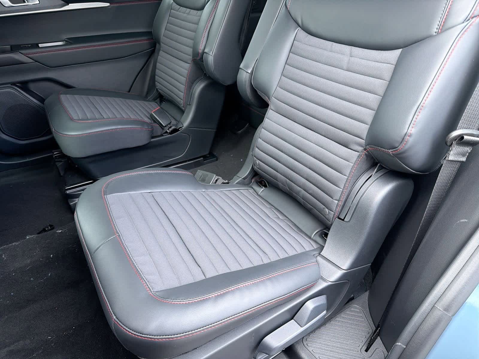 Thumbnail: 2026 Ford Explorer - 20