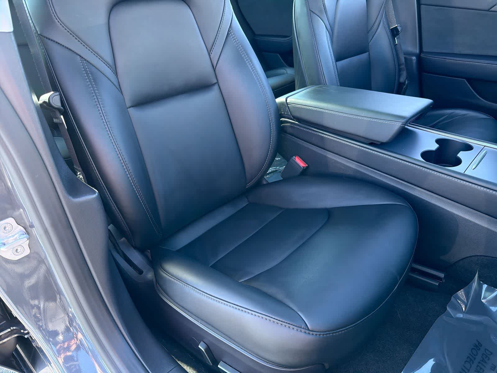 Thumbnail: 2022 Tesla Model 3 - 23