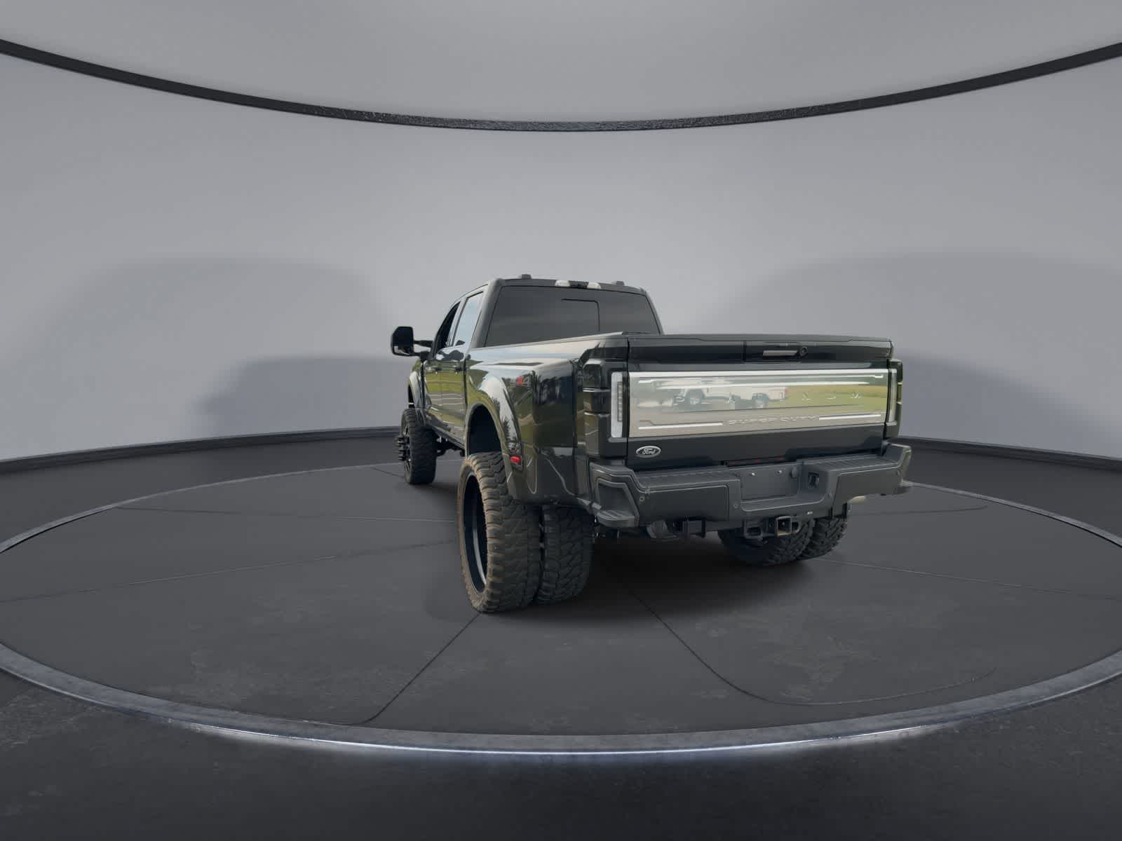 Thumbnail: 2023 Ford F-450 - 7