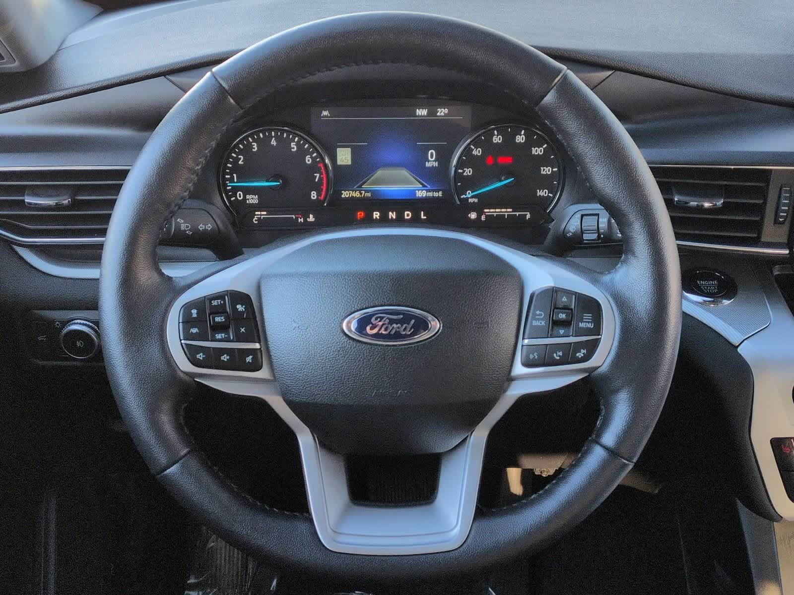 Thumbnail: 2022 Ford Explorer - 25