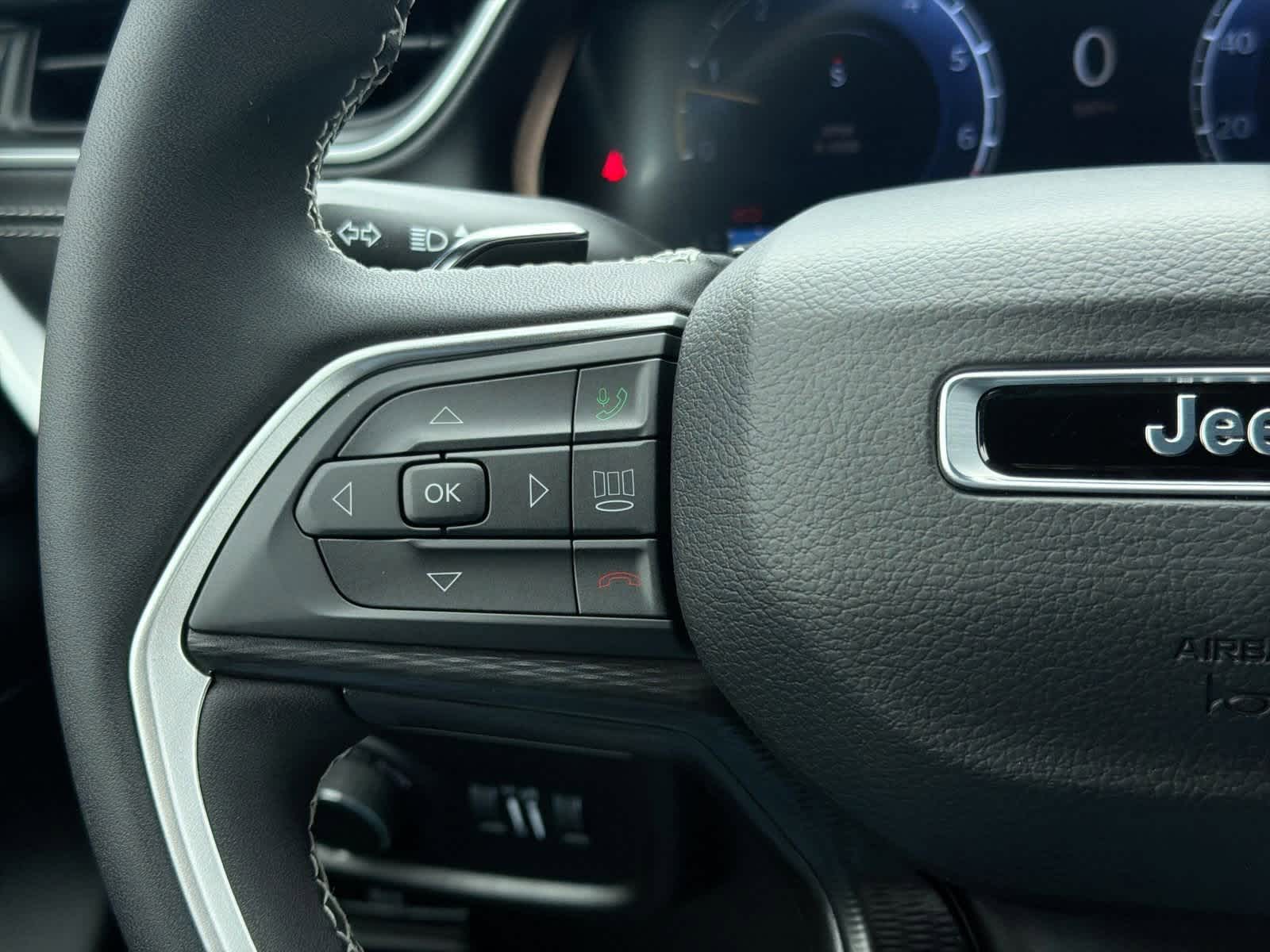 Thumbnail: 2025 Jeep Grand Cherokee - 26