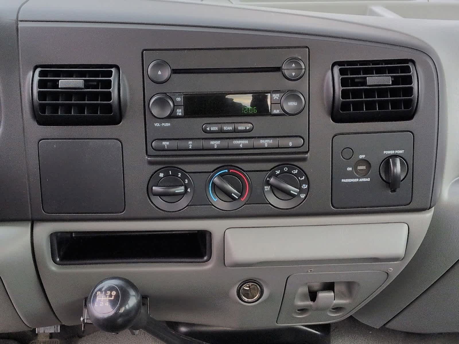 Thumbnail: 2007 Ford F-350 - 29