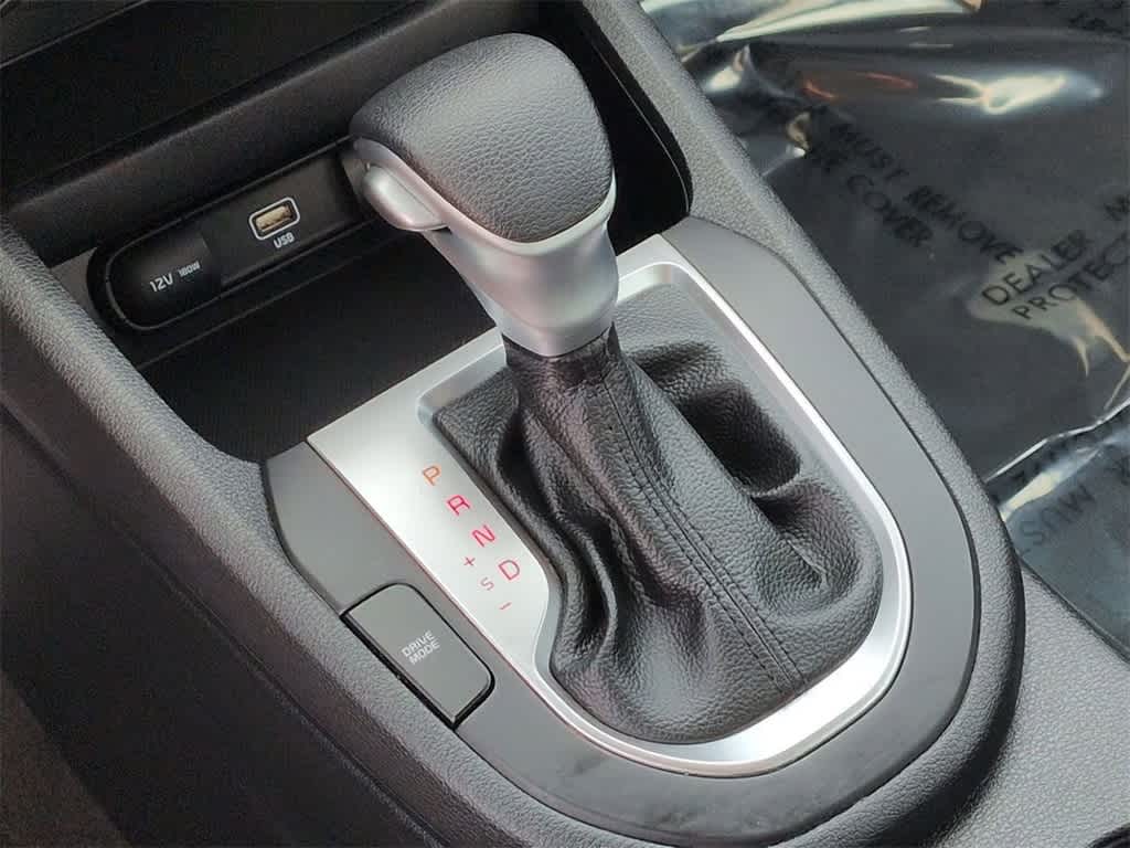 Thumbnail: 2022 Kia Forte - 32