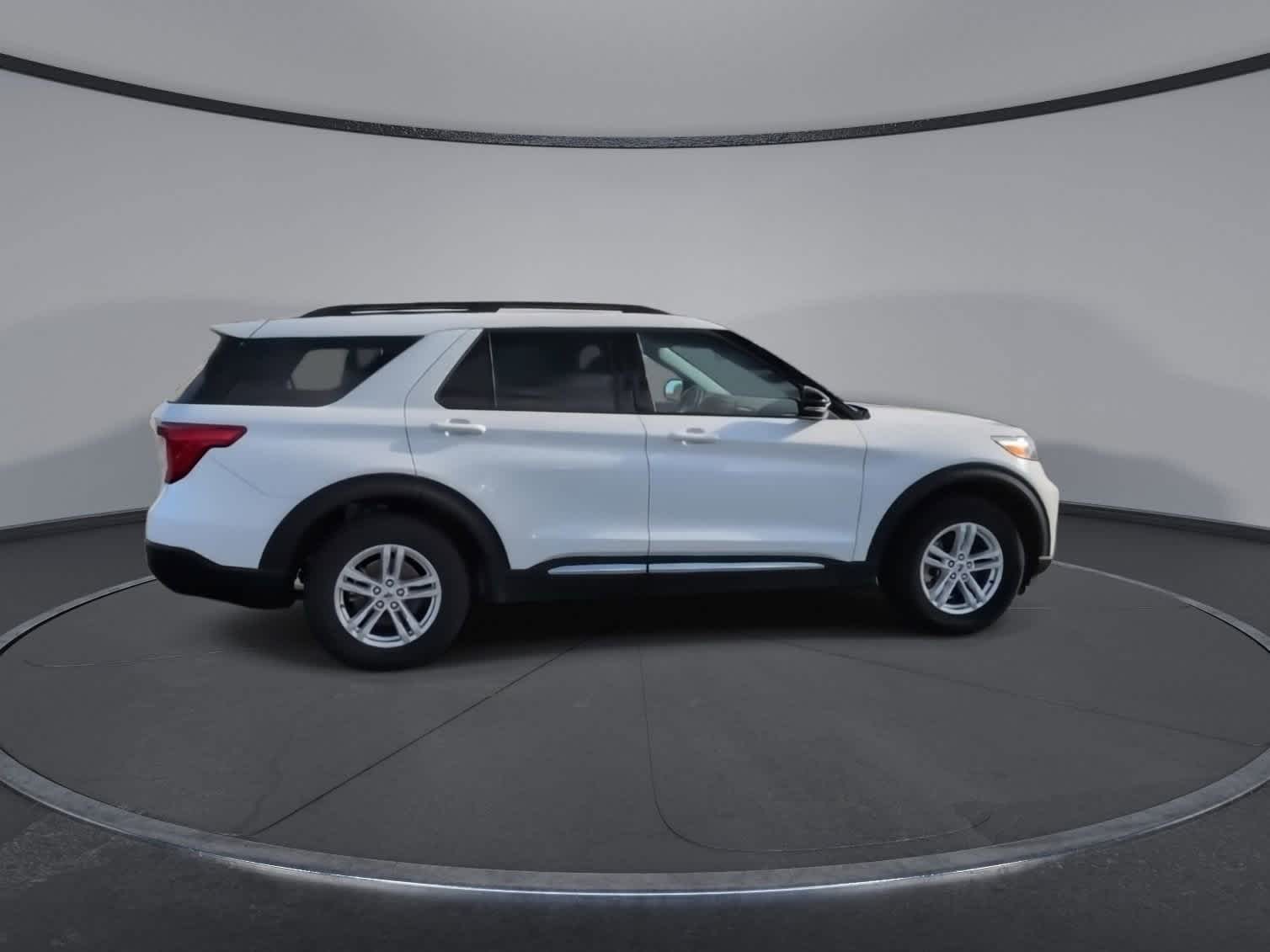 Thumbnail: 2023 Ford Explorer - 9
