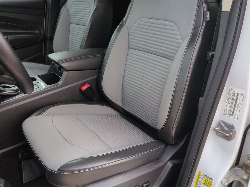 Thumbnail: 2018 Ford Escape - 17