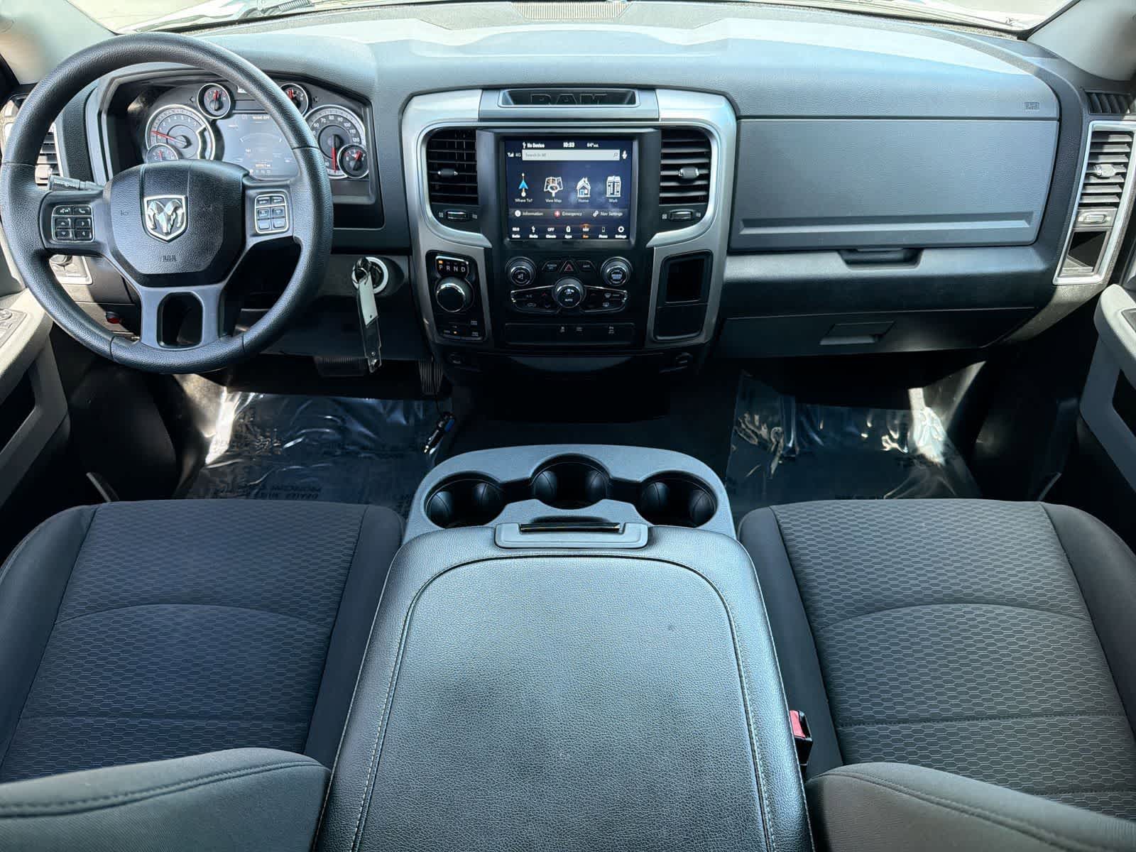 Thumbnail: 2019 RAM 1500 Classic - 16