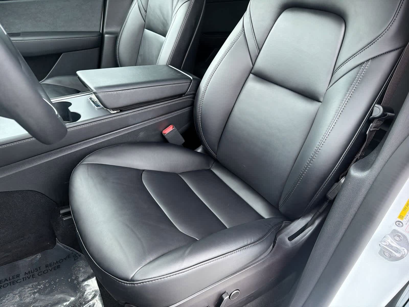 Thumbnail: 2022 Tesla Model Y - 17