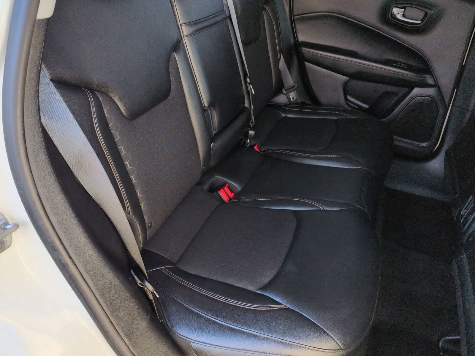 Thumbnail: 2018 Jeep Compass - 21