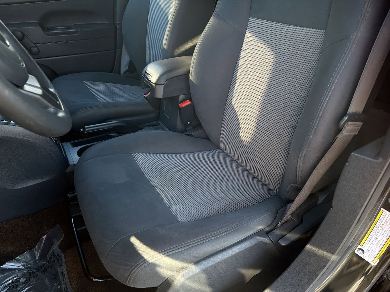 Thumbnail: 2016 Jeep Patriot - 17