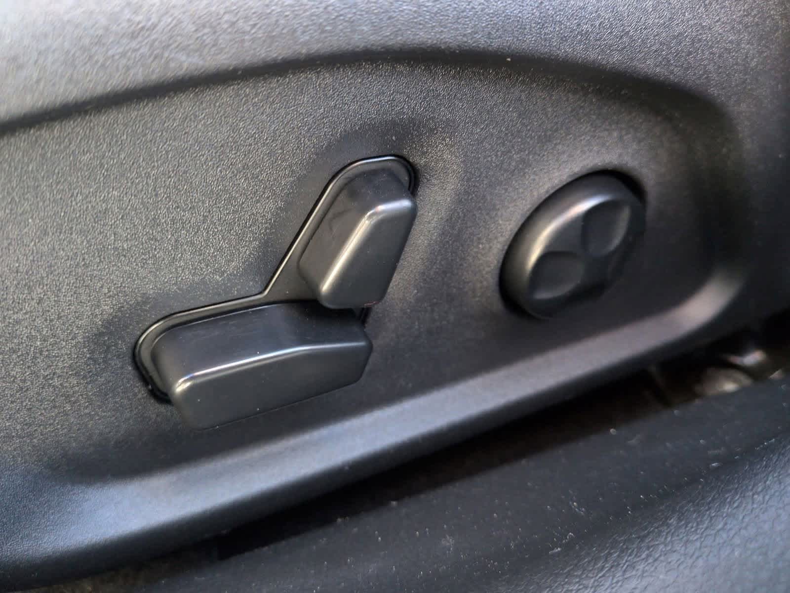 Thumbnail: 2018 Jeep Compass - 18