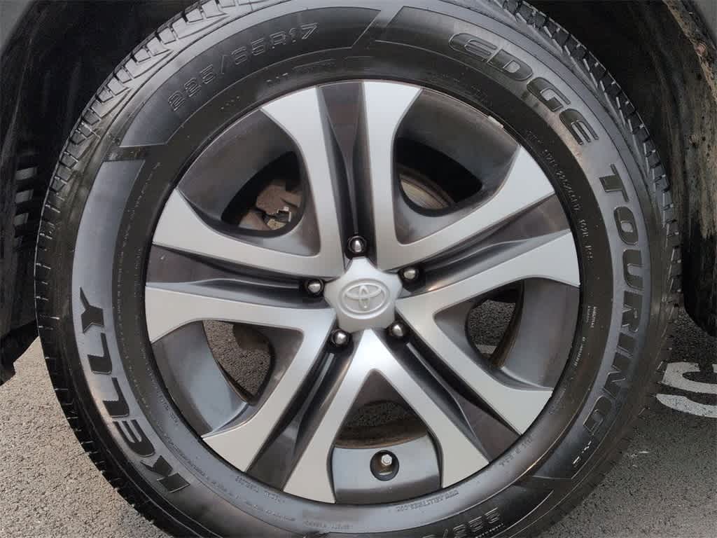 Thumbnail: 2016 Toyota RAV4 - 14