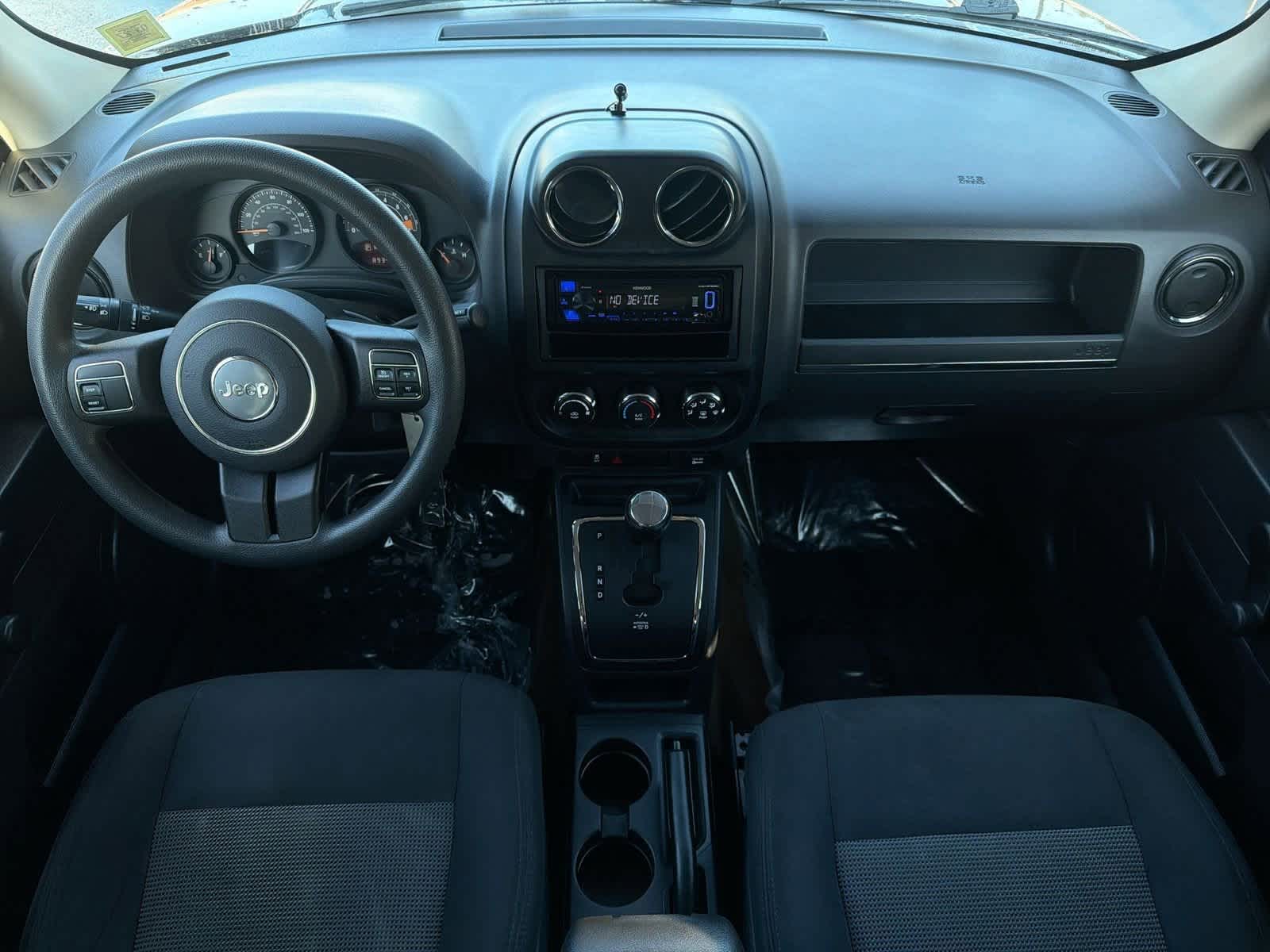 Thumbnail: 2016 Jeep Patriot - 16