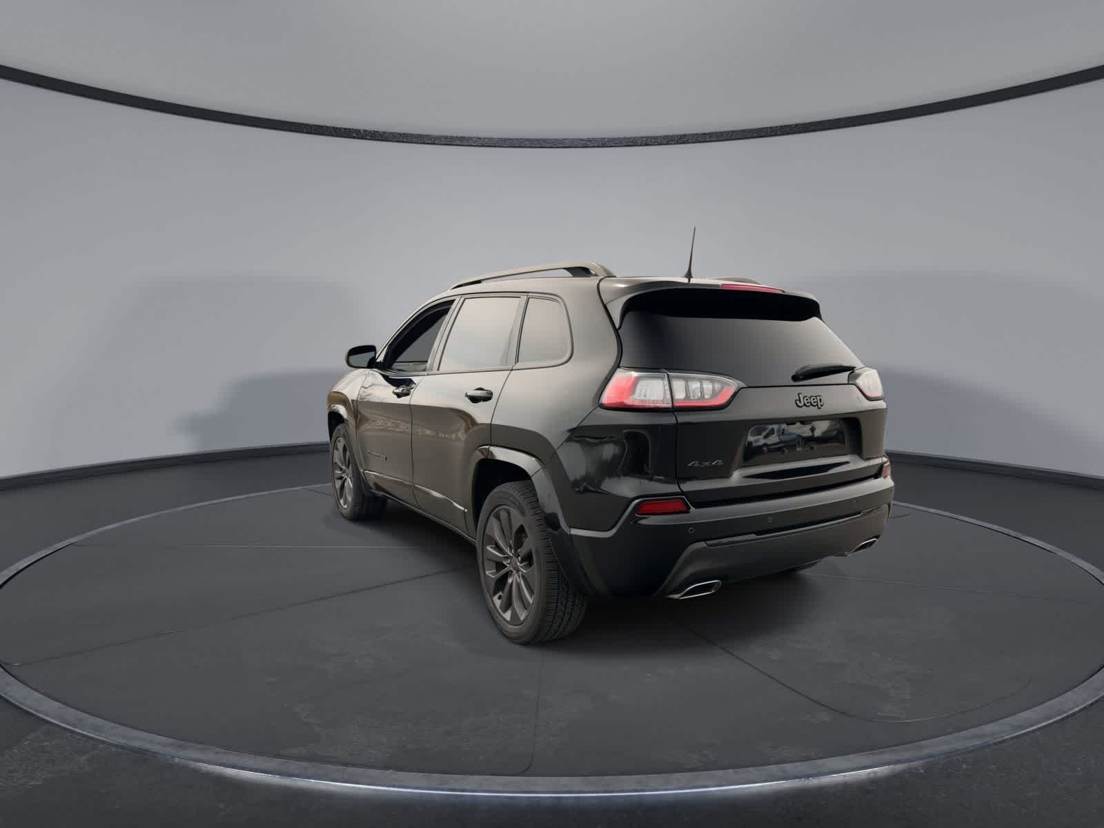 Thumbnail: 2019 Jeep Cherokee - 6