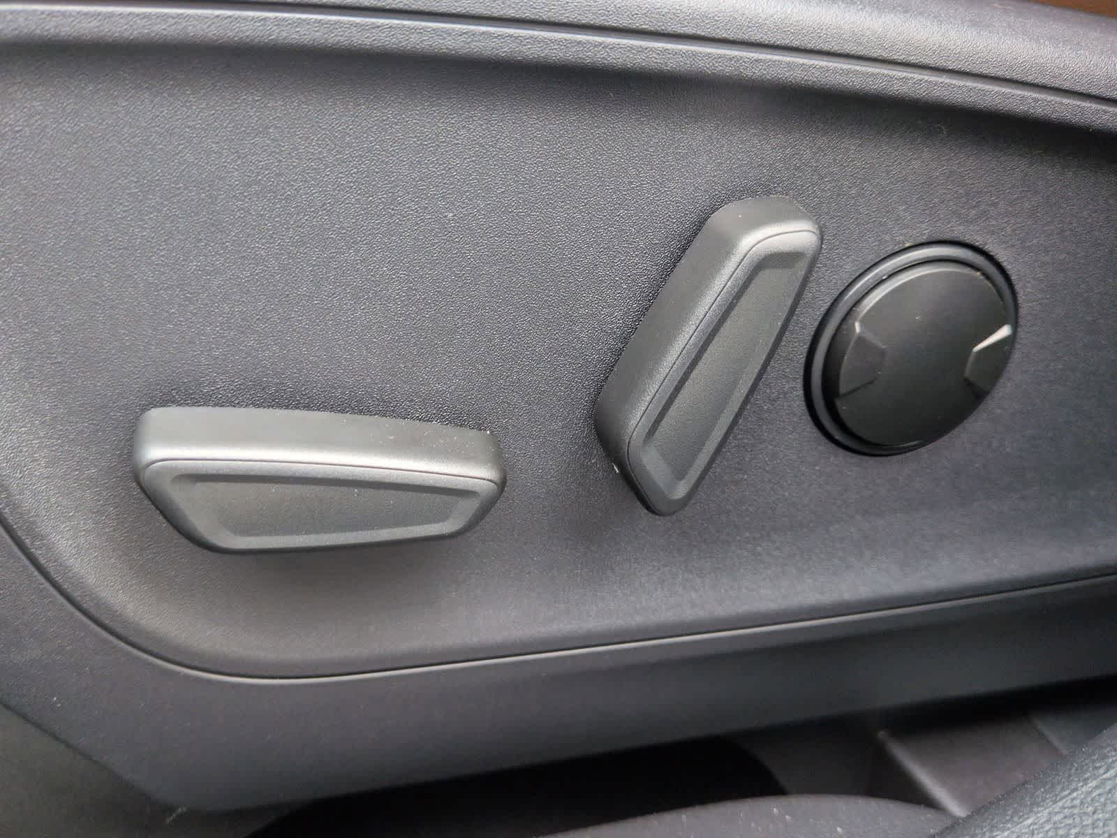 Thumbnail: 2025 Ford Bronco Sport - 18