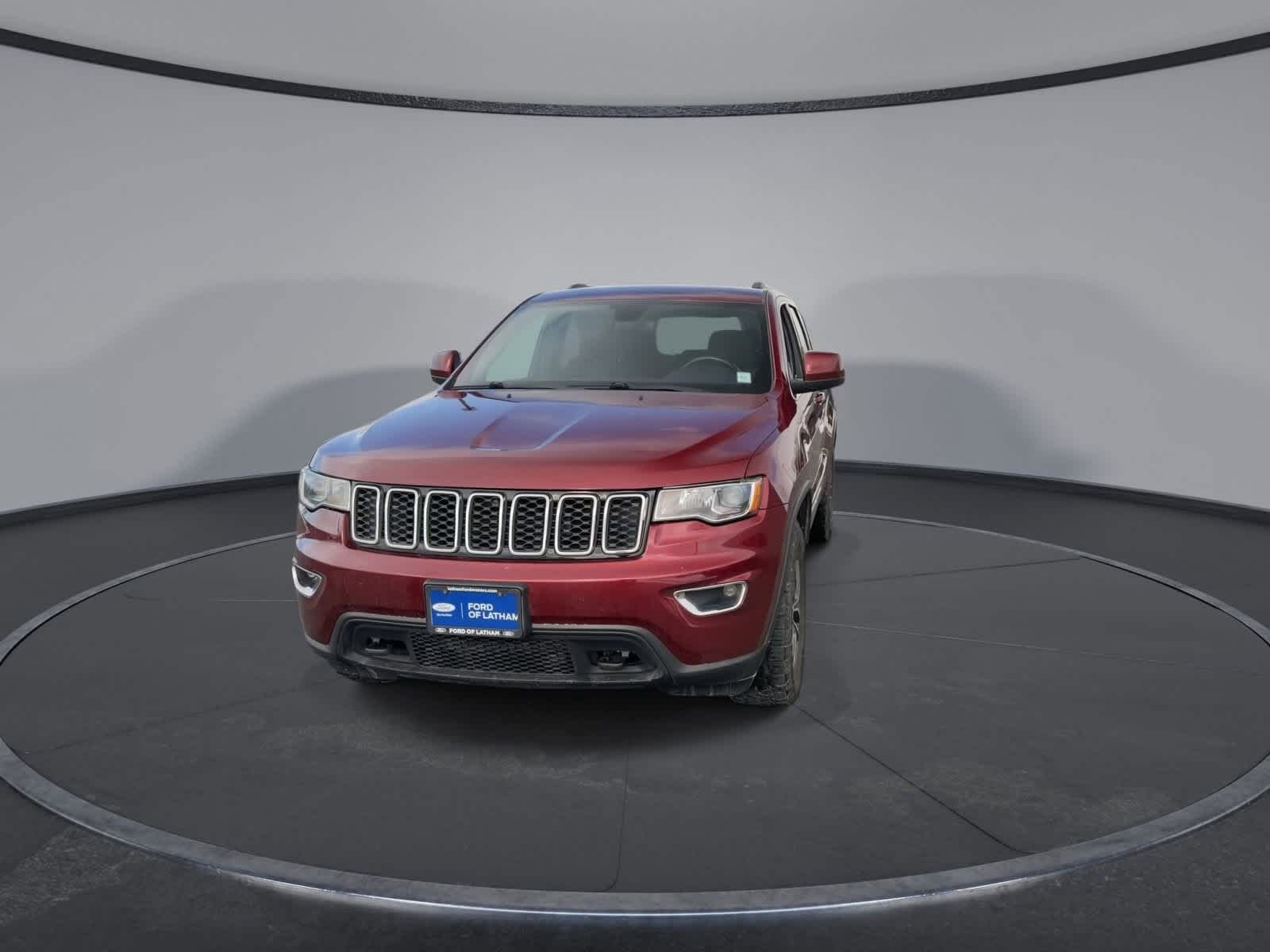 Thumbnail: 2019 Jeep Grand Cherokee - 3