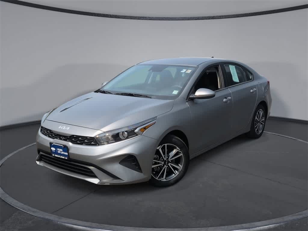 Thumbnail: 2022 Kia Forte - 1