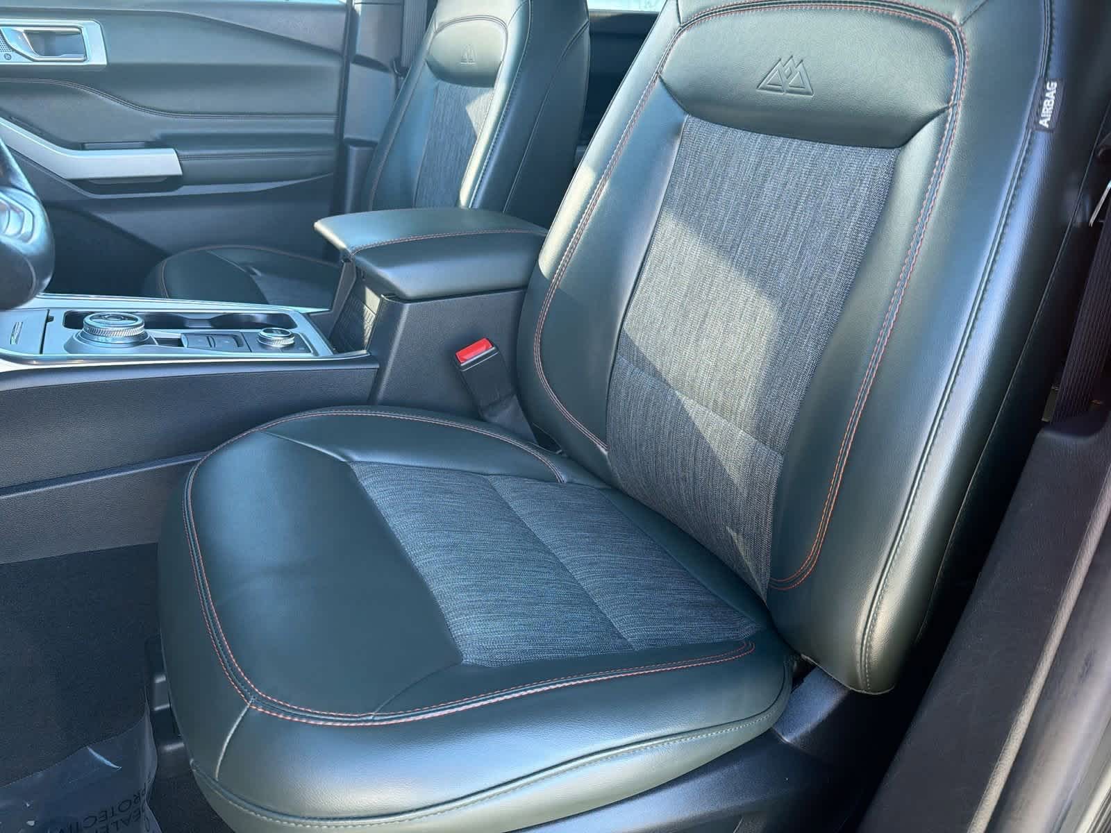 Thumbnail: 2022 Ford Explorer - 17