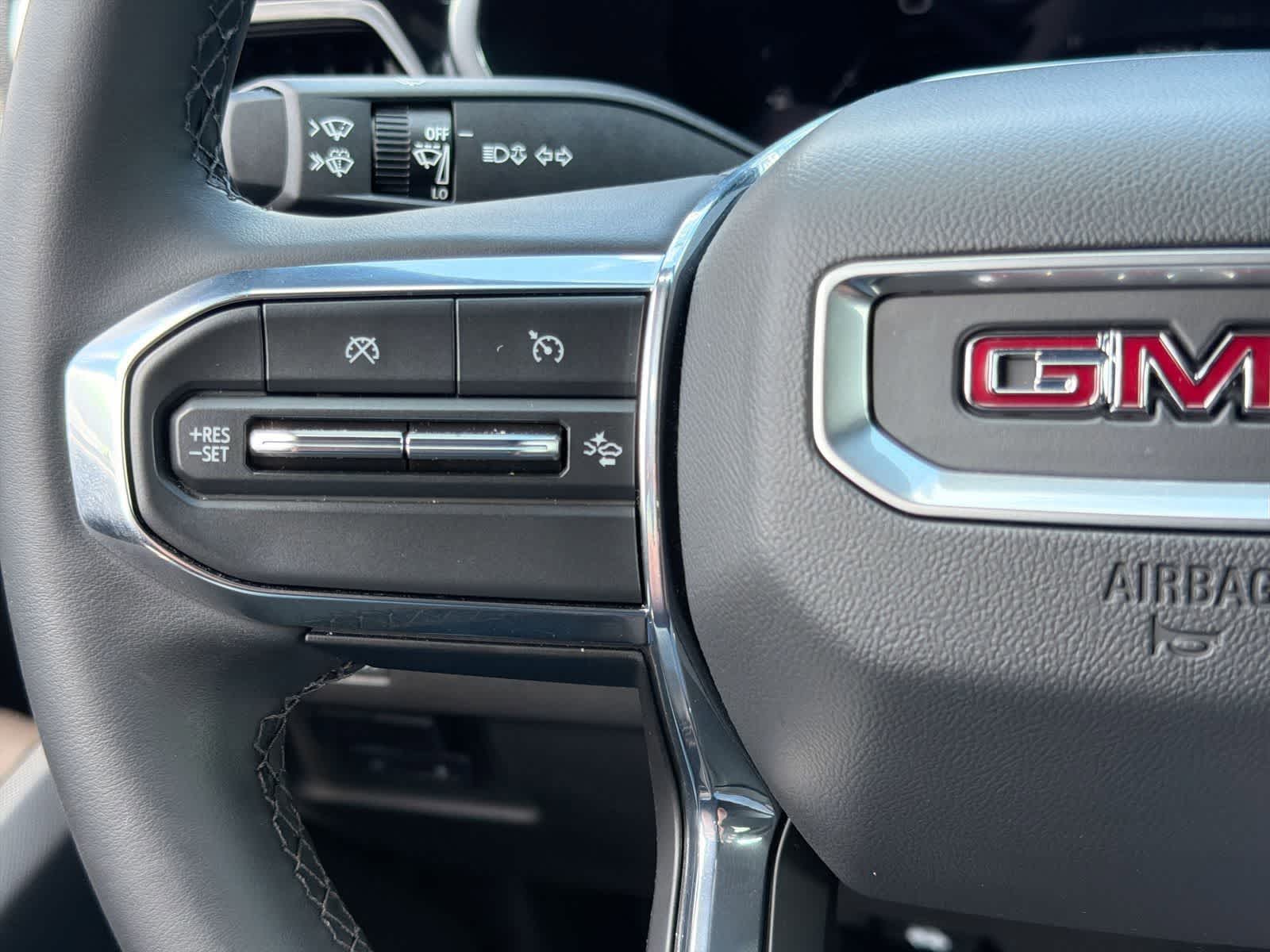 Thumbnail: 2024 GMC Canyon - 25