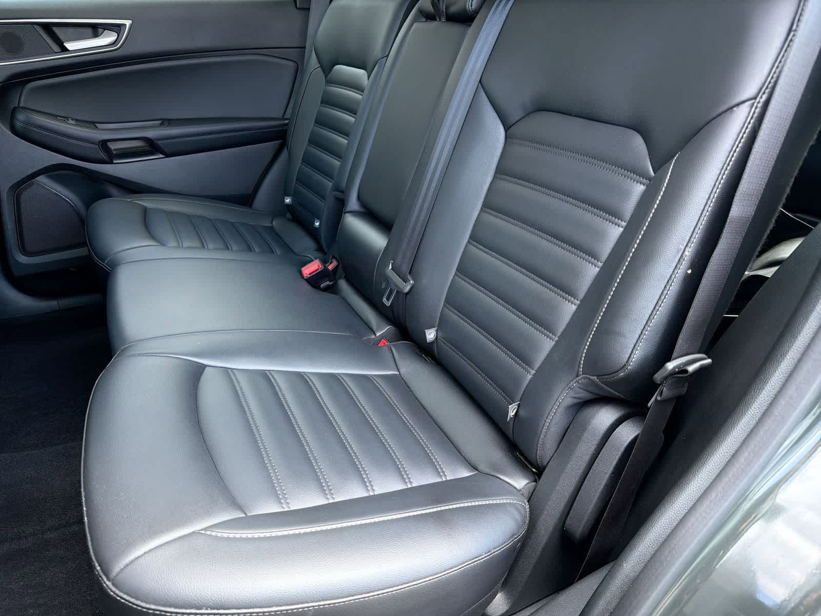 Thumbnail: 2022 Ford Edge - 21