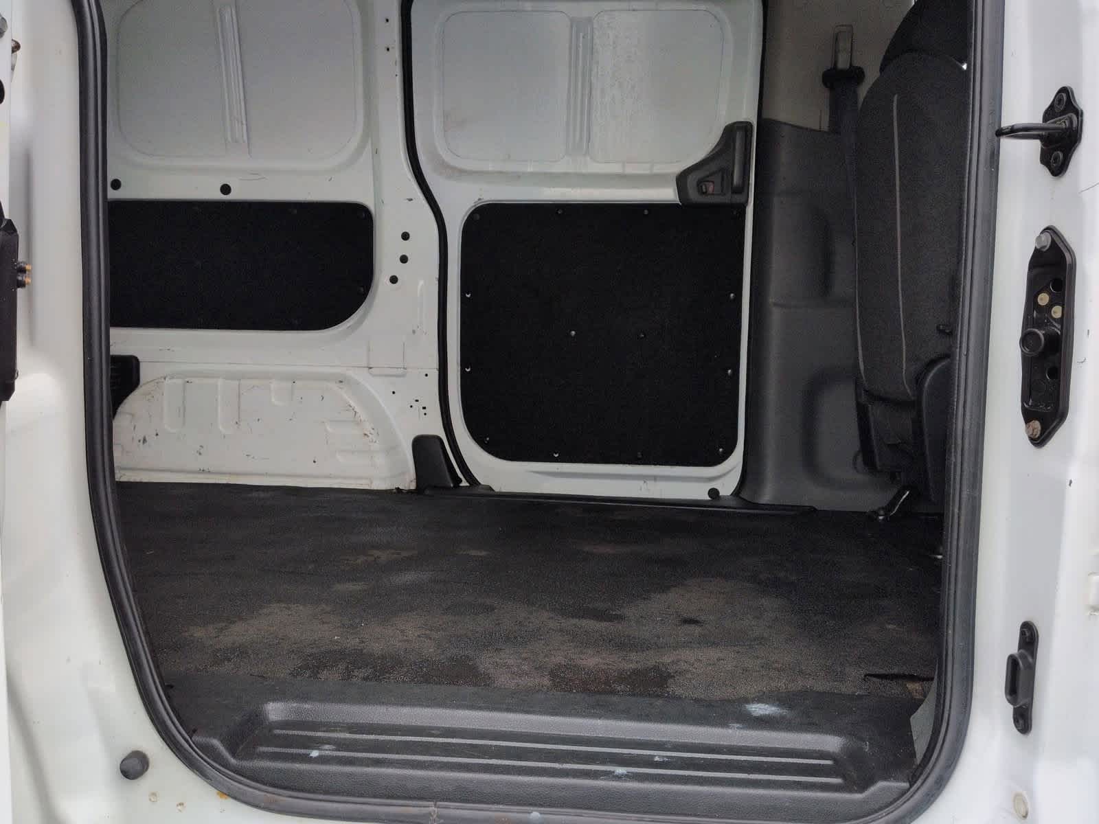 Thumbnail: 2017 Nissan NV200 - 21