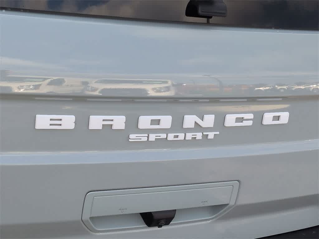 Thumbnail: 2022 Ford Bronco Sport - 13