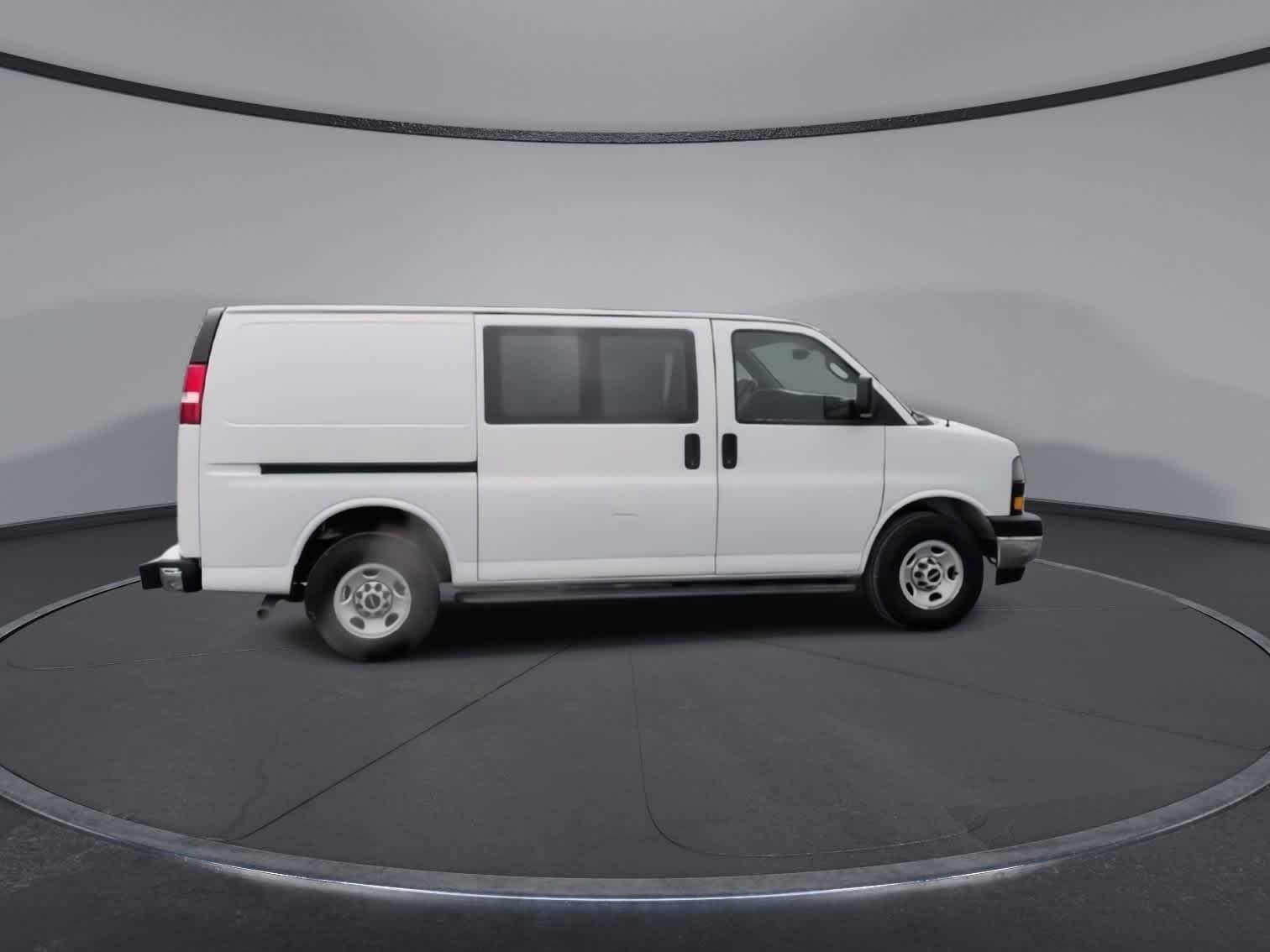 Thumbnail: 2018 GMC Savana - 9