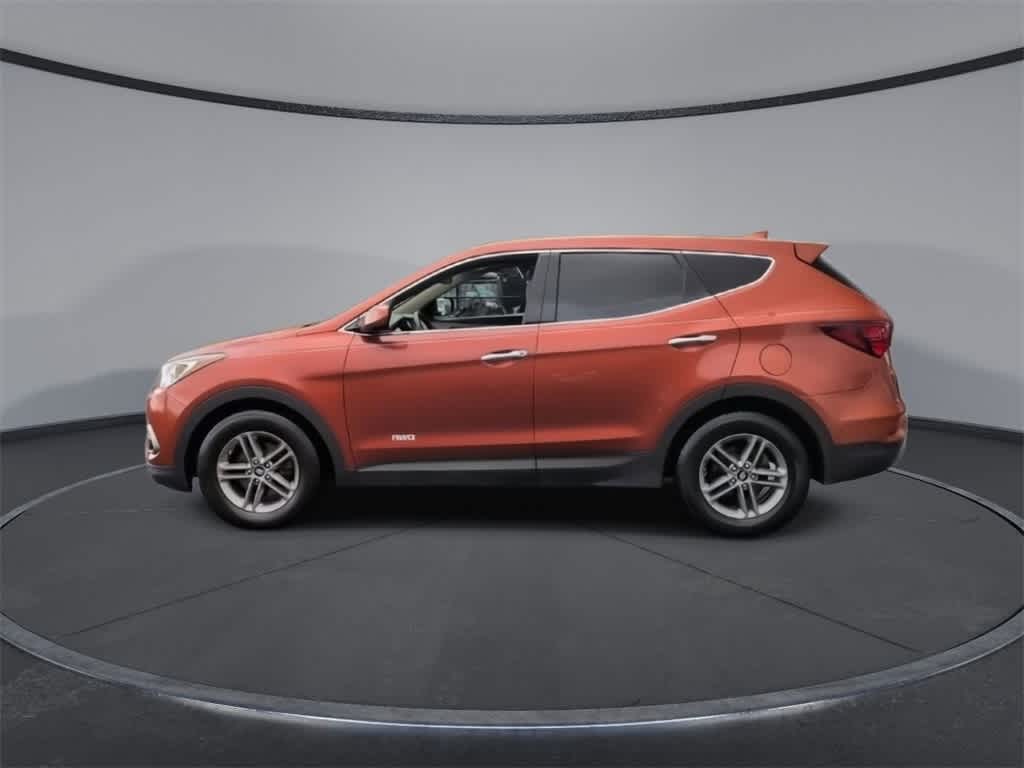 Thumbnail: 2017 Hyundai Santa Fe - 5