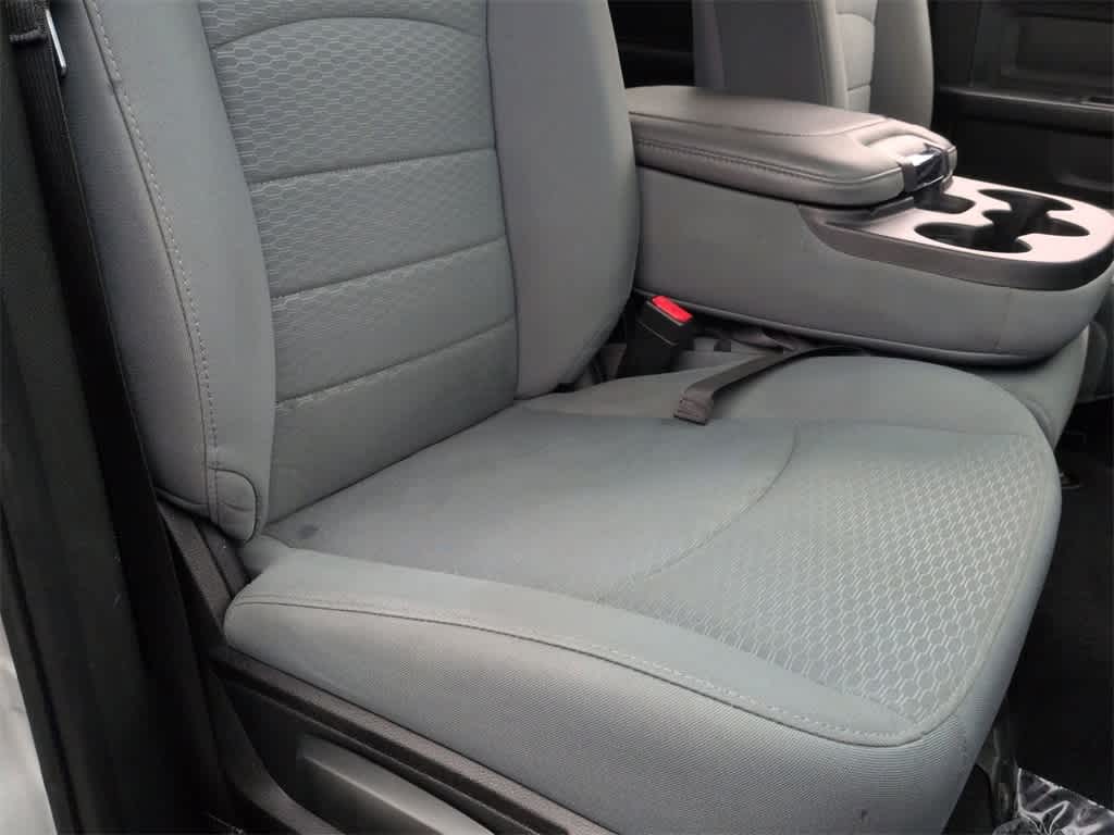 Thumbnail: 2019 RAM 1500 Classic - 22