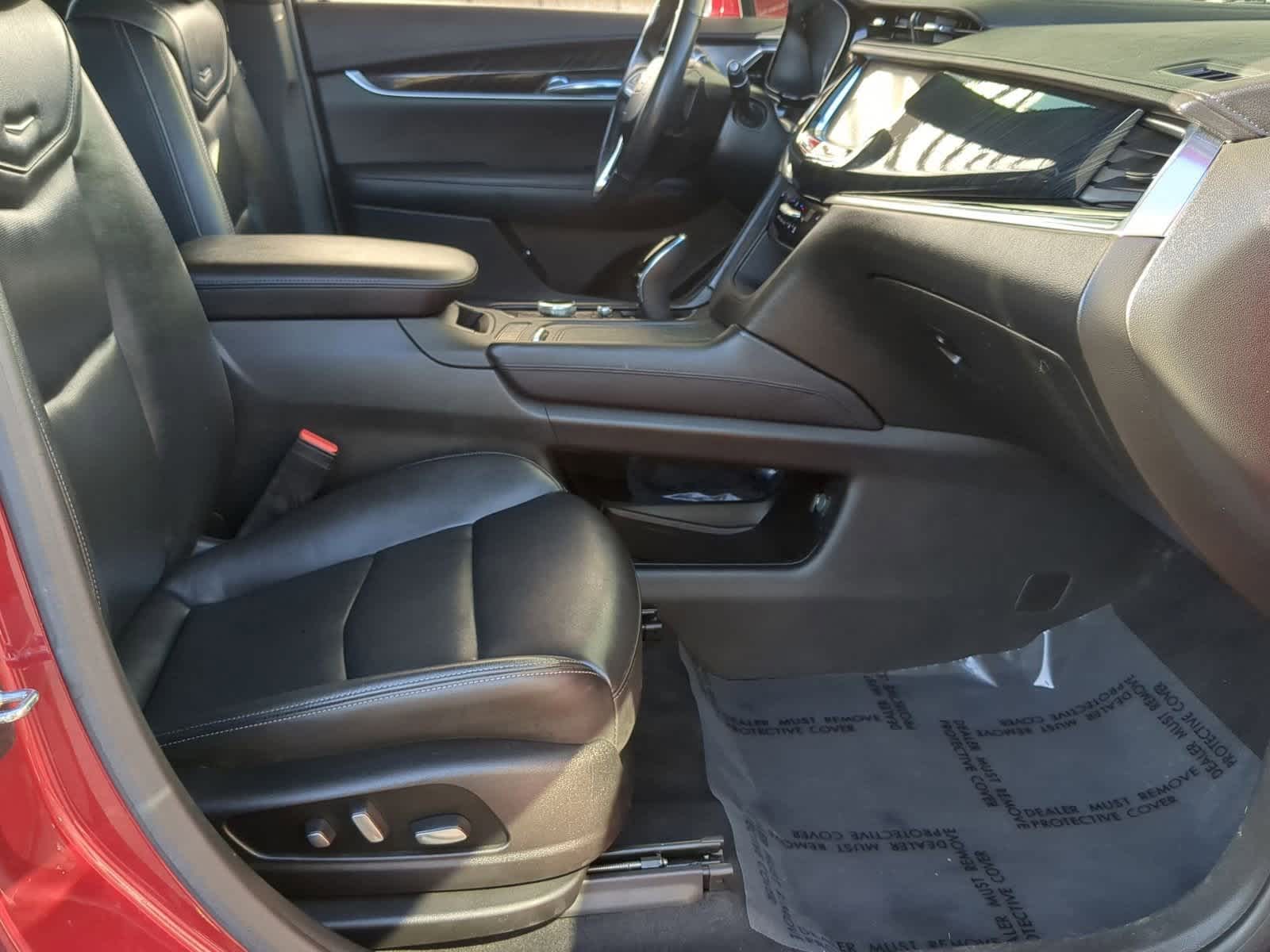 Thumbnail: 2020 Cadillac XT6 - 24