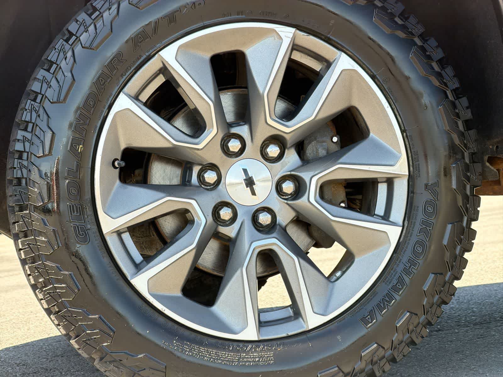 Thumbnail: 2021 Chevrolet Silverado 1500 - 14