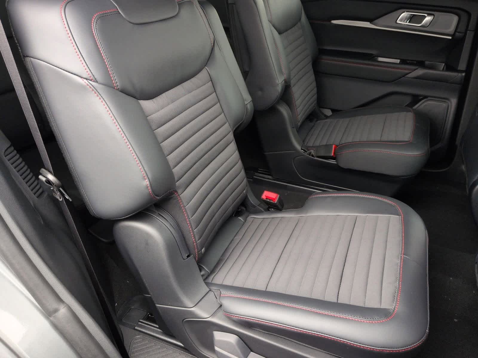 Thumbnail: 2026 Ford Explorer - 21