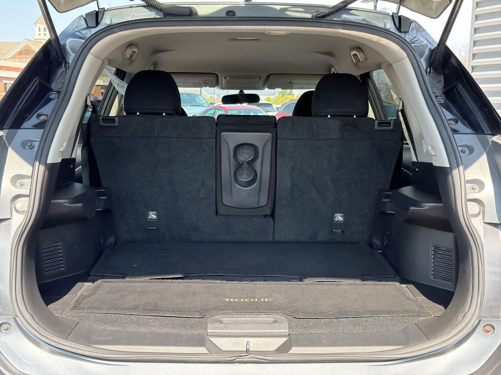 Thumbnail: 2016 Nissan Rogue - 34