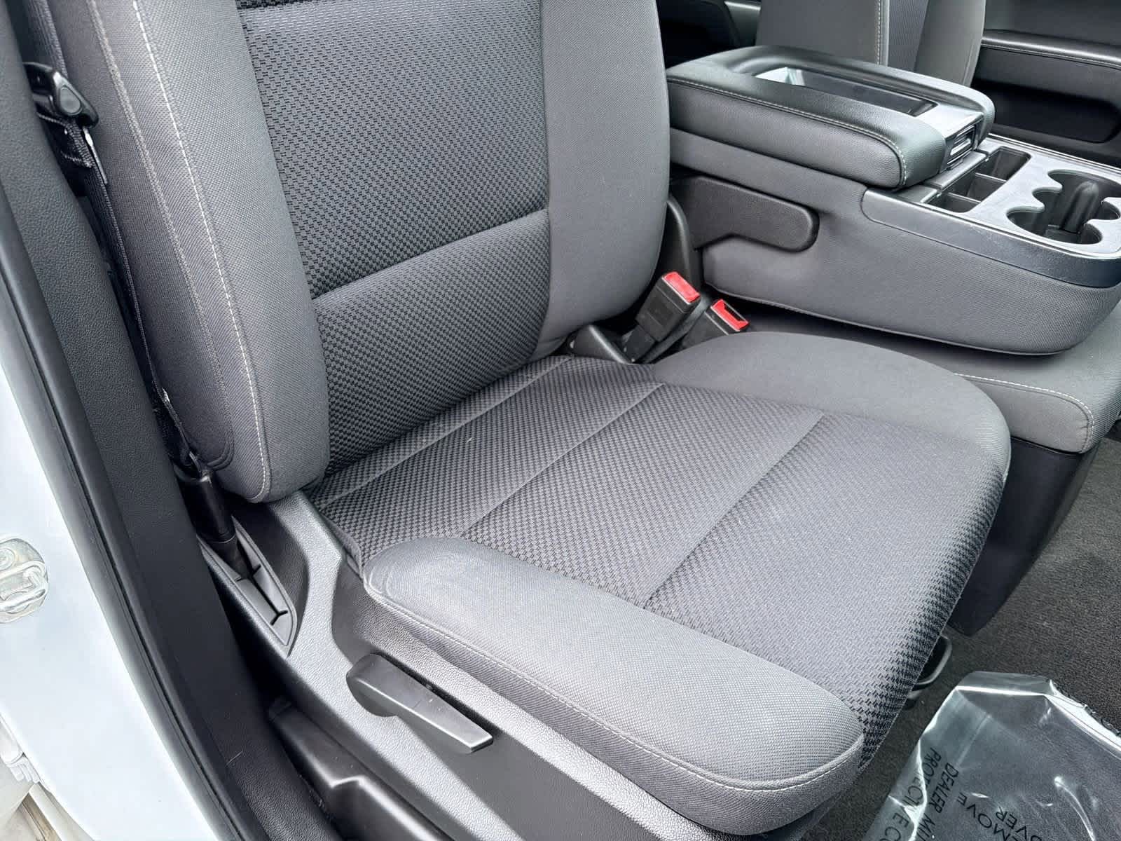 Thumbnail: 2018 Chevrolet Silverado 1500 - 22