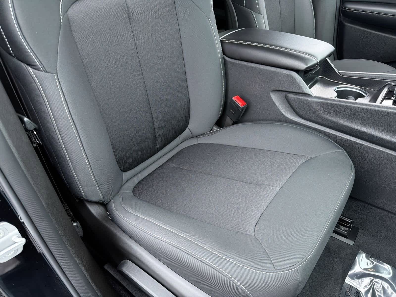 Thumbnail: 2025 Jeep Grand Cherokee - 24