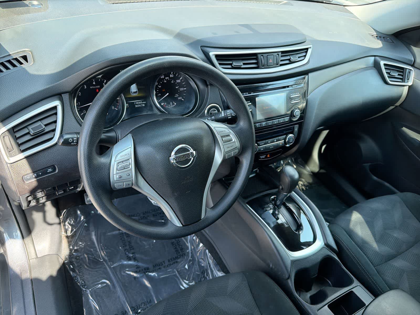 Thumbnail: 2016 Nissan Rogue - 10