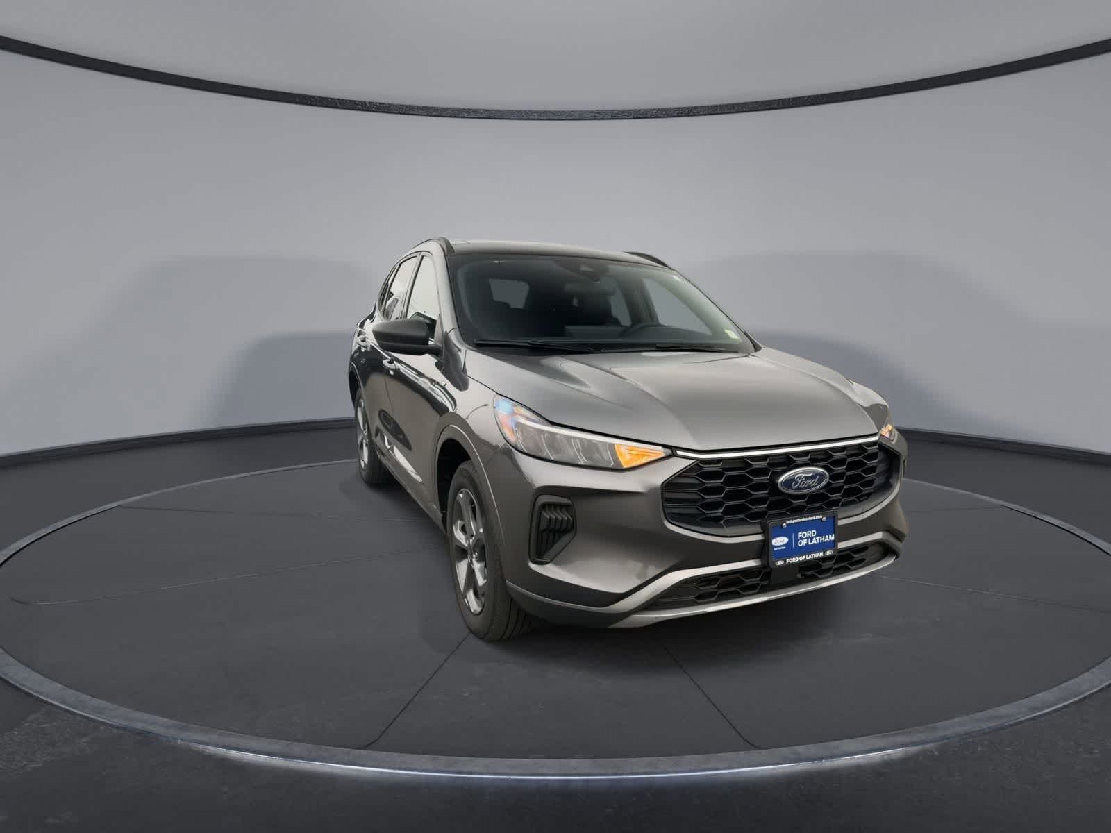 Thumbnail: 2023 Ford Escape - 2