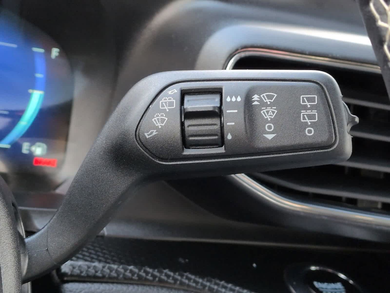 Thumbnail: 2023 Ford Explorer - 28