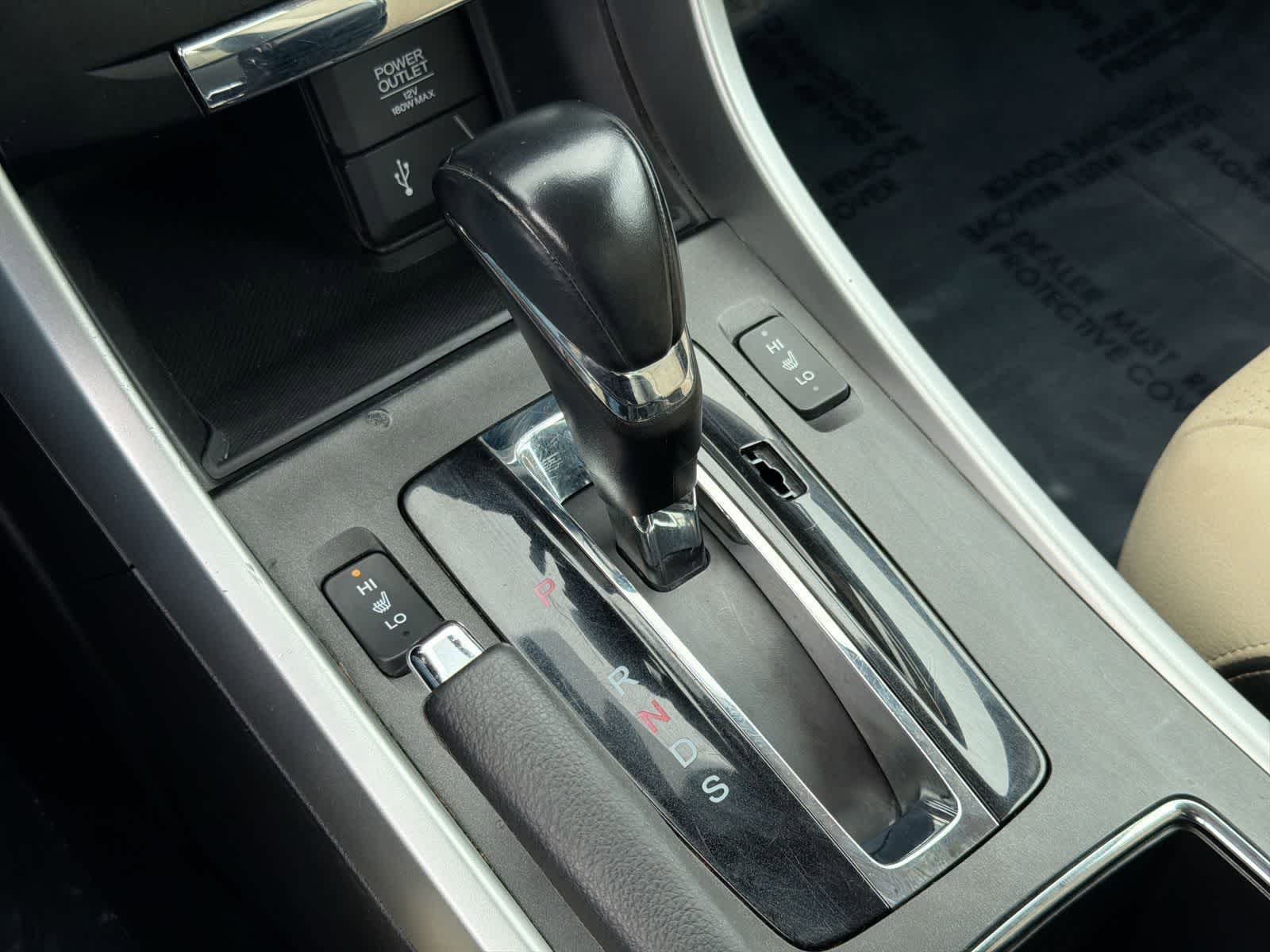 Thumbnail: 2015 Honda Accord - 33