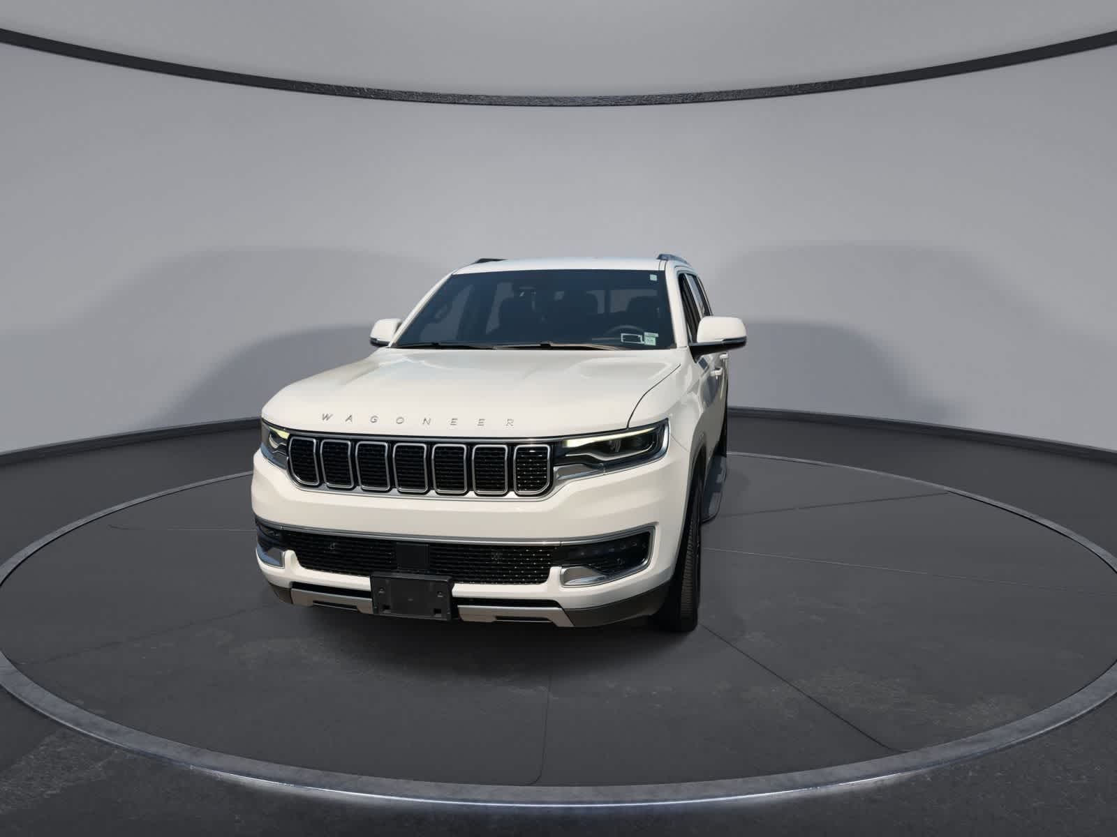 Thumbnail: 2022 Jeep Wagoneer - 2